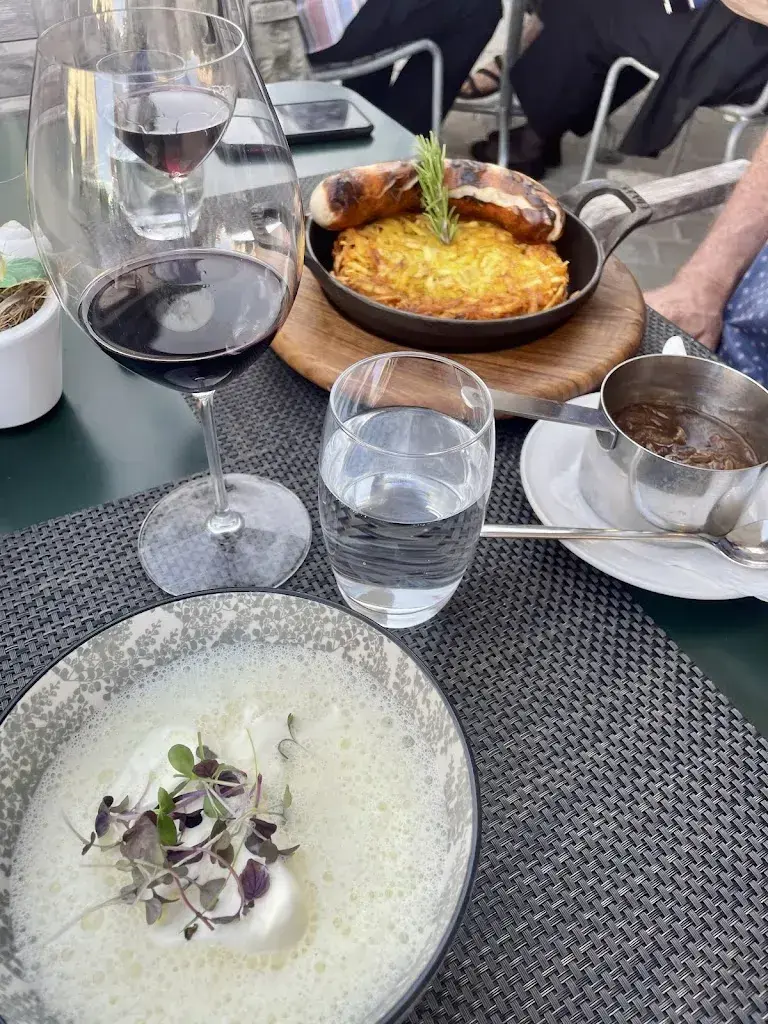 Viktória Margitová_Zur alten Post_St. Gallen_review