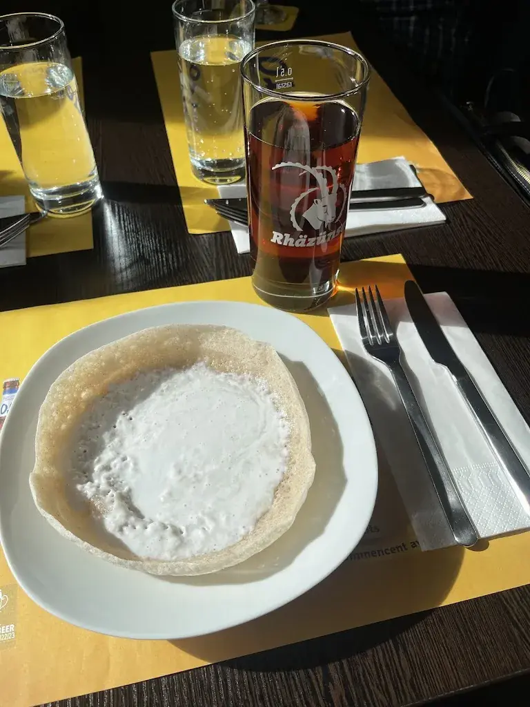 Sajeban Chandresegaran_Village Kitchen_Wünnewil-Flamatt_review