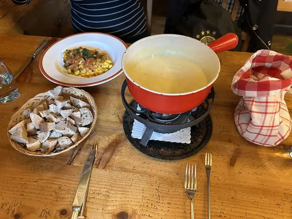 daniel wong_Gourmet Restaurant Alpenblick_Wilderswil_avis