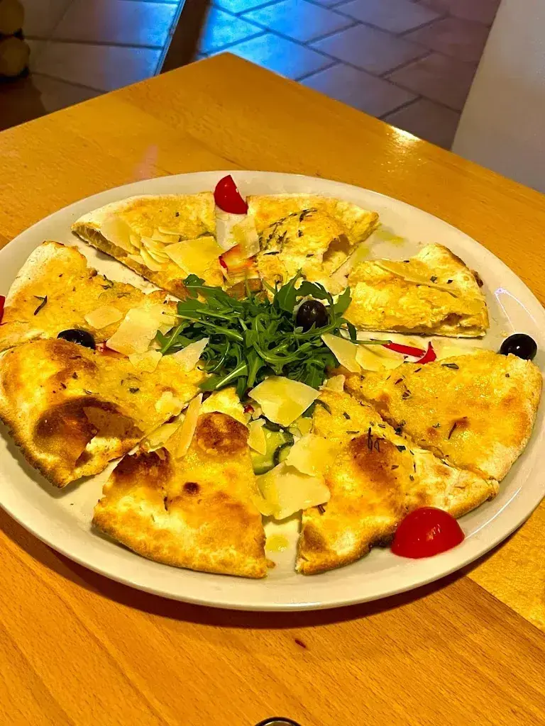 Alina Schwäbe_Ristorante Pizzeria Sole_Neuenegg_avis