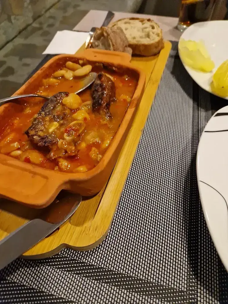 Restaurant Bar 04_Moutier_slider_image_2