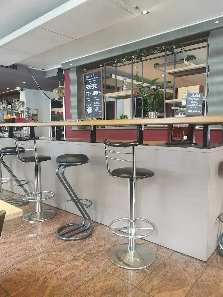 Philippe Vergères_Le Soleil_Moutier_review