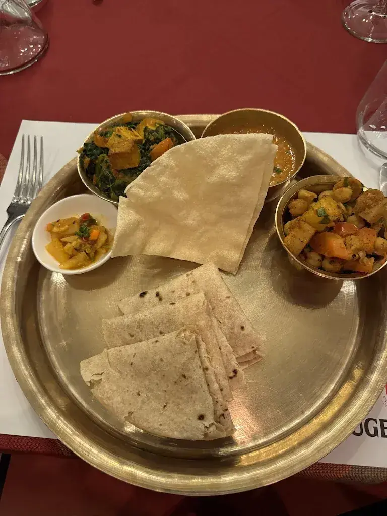 P. Widmer_Pokhara Nepali Kitchen und Take Away_Bern_avis