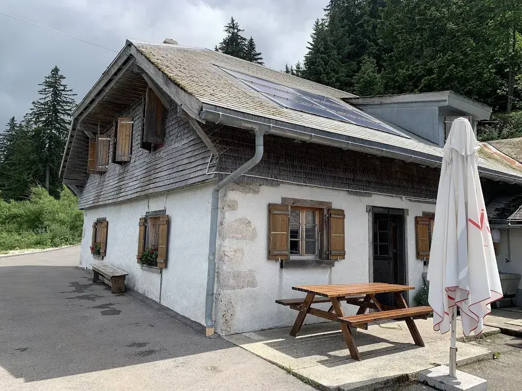 JF Genoud_Buvette d'Incrota_Châtel-Saint-Denis_review