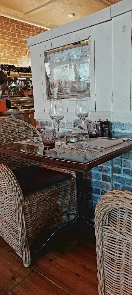 Barefoot Centipede_Balthasar Restaurant & Grill_Gland_recensione