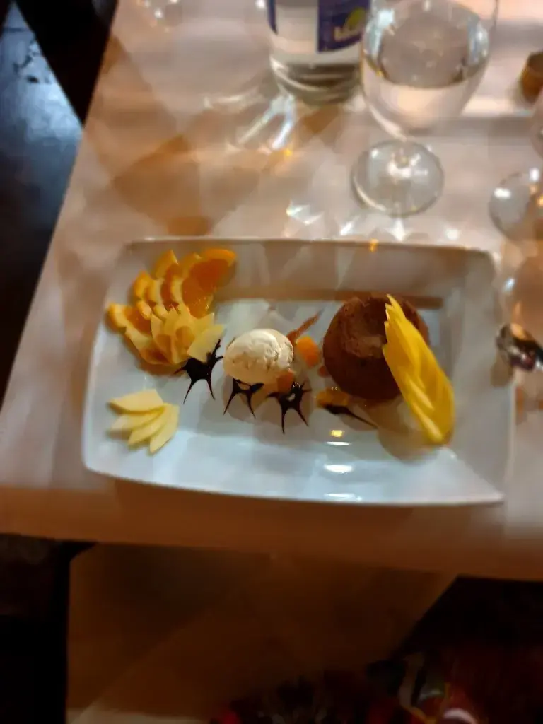 Cindy Chungong_Restaurant Fribourg - Café du Paon_Fribourg_review