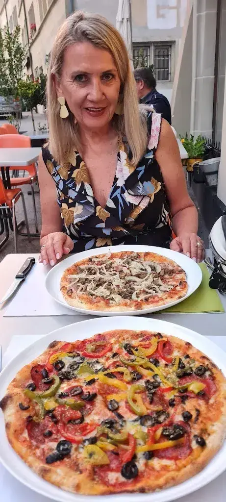 Chris Mulhall_Restaurant Fribourg - Café du Paon_Fribourg_review