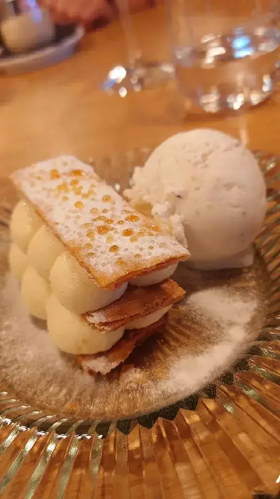 Raphael_Äss Gass_Solothurn_review