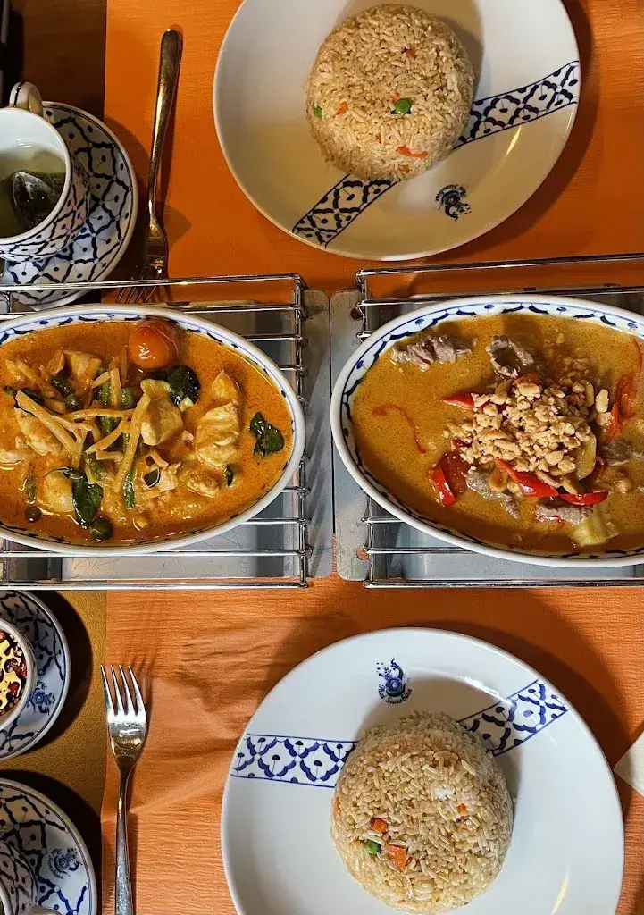 Ana Maria Palacios_Thai Sunshine_Solothurn_review