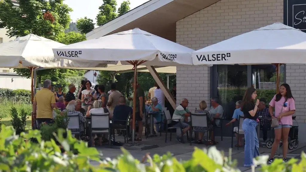 Sauvage Café & Bistro Restaurant in Aegerten