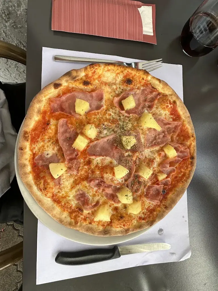 Restaurant Pizzeria Vorstädtli_Aegerten_slider_image_2