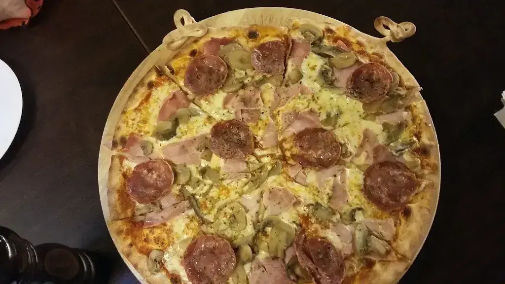 Menu_Eddie's Cafe Restaurant & Bar_Brügg_image_7