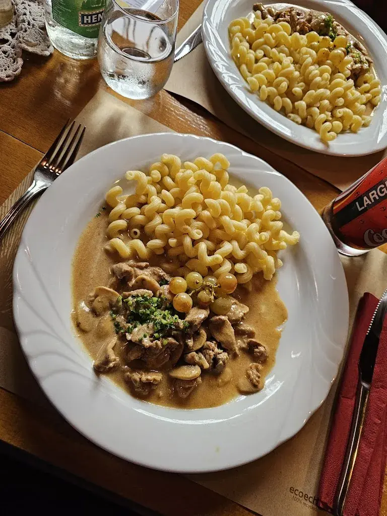 Patrick Zürcher_Wirtschaft Tanne_Twann_review