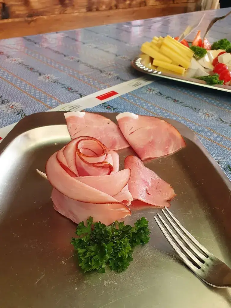 Menu_Bergrestaurant Sennhütte Menigwald_Diemtigen_image_6