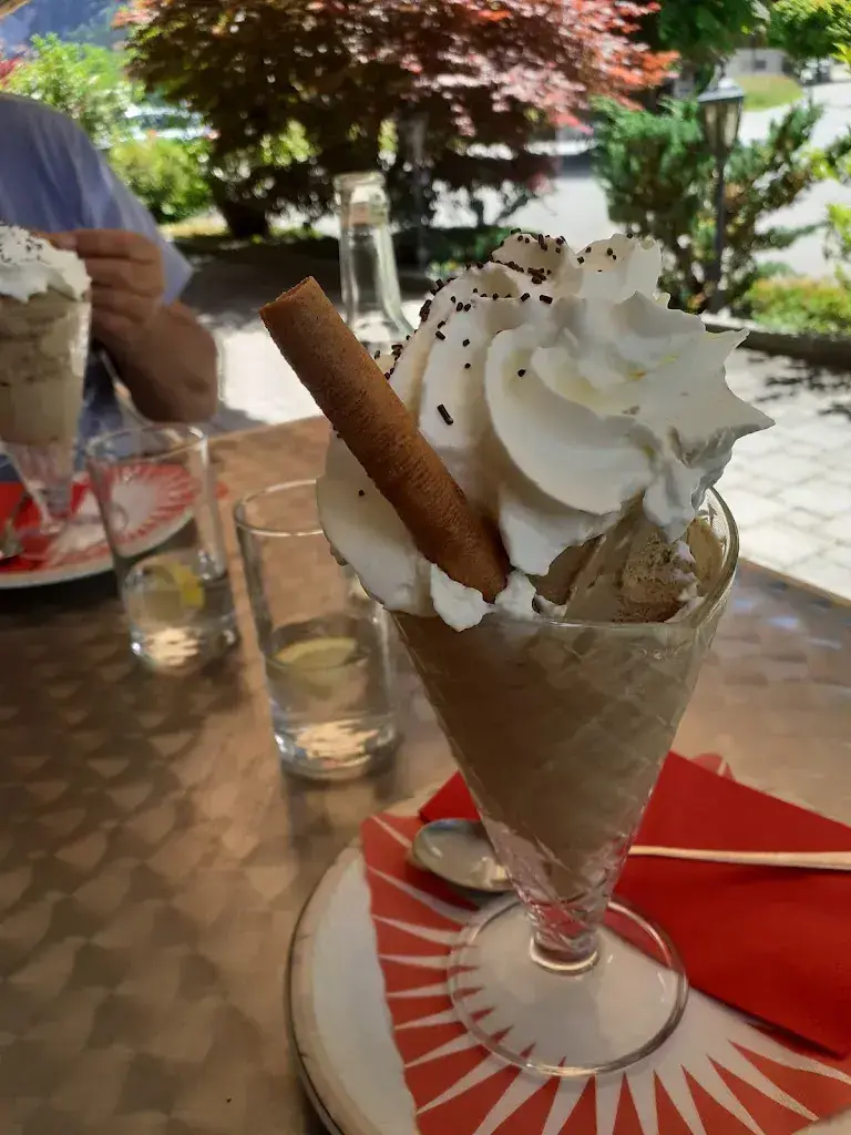 Foto Flash Daniel SRL-D_Gasthof zum Stockhorn_Niederstocken_avis