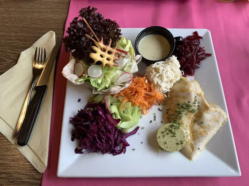 Anja Lindner_Restaurant mit Fondue Stübli_Diemtigen_review