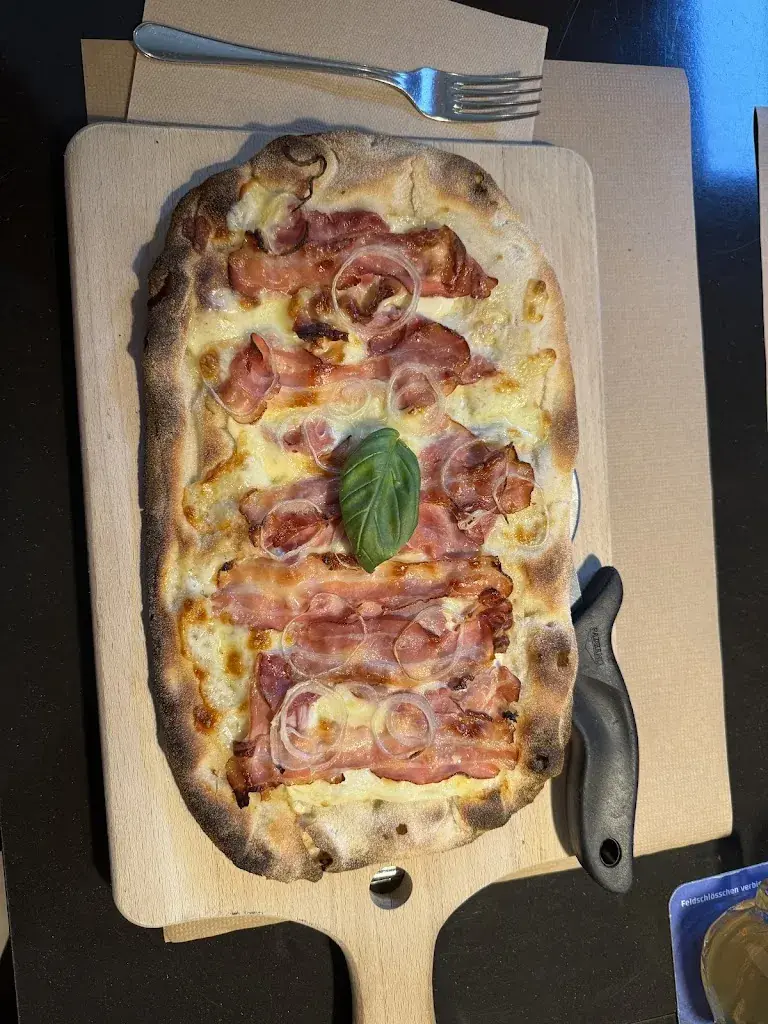 Malcin Golebiowsky_pinseria oro_Herrenschwanden_review