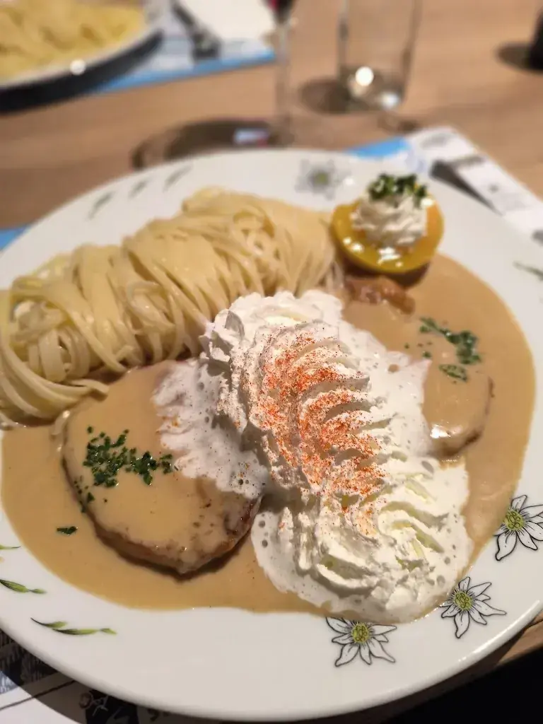 Roman Gmünder_Restaurant Alphüttli Fängli - Jaunpass_Boltigen_review