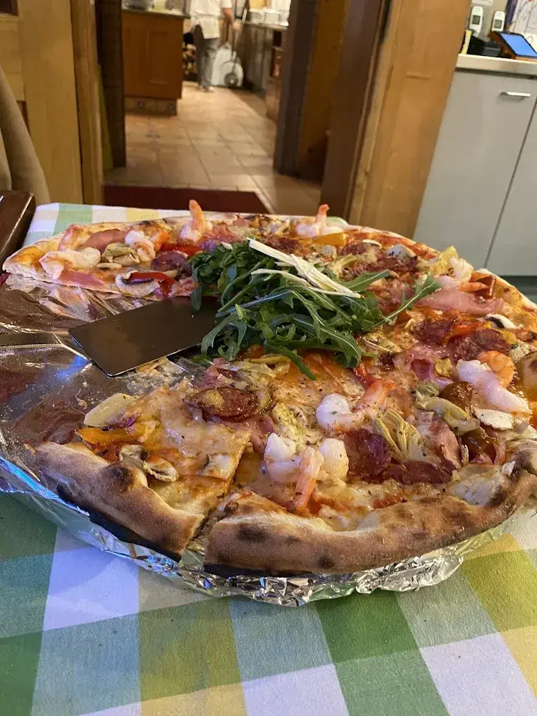 Tomi Ilak_Ristorante Pizzeria Campione (Rössli)_Gwatt_review