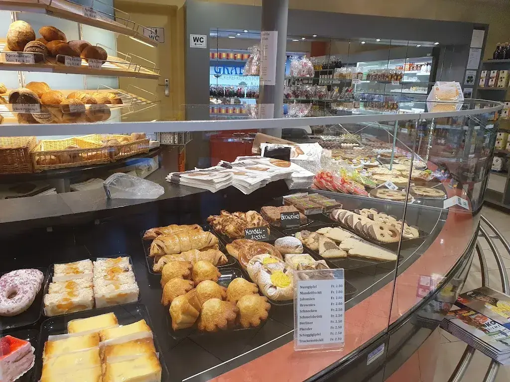 Mahdi Dehghan_Bäckerei - Konditorei Graber_Wimmis_review