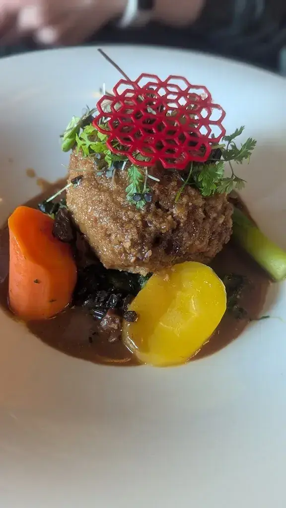 Jacob Said_Mia Osteria & Pizzeria_Spiez_recensione