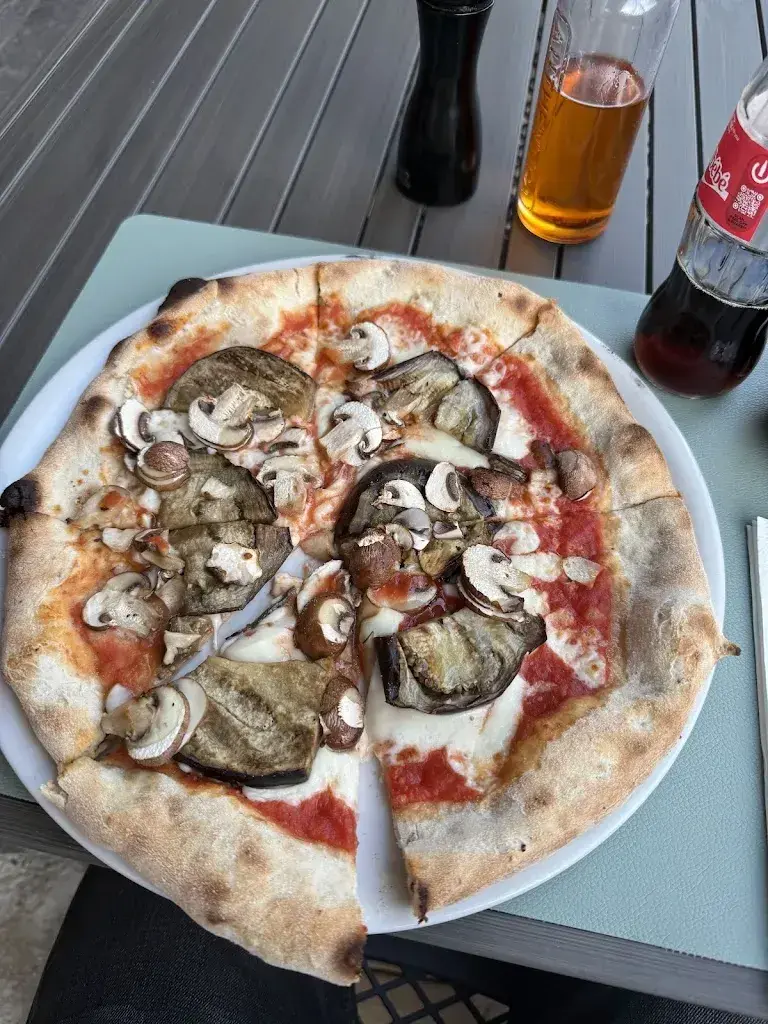 Mia Osteria & Pizzeria_Spiez_slider_image_3