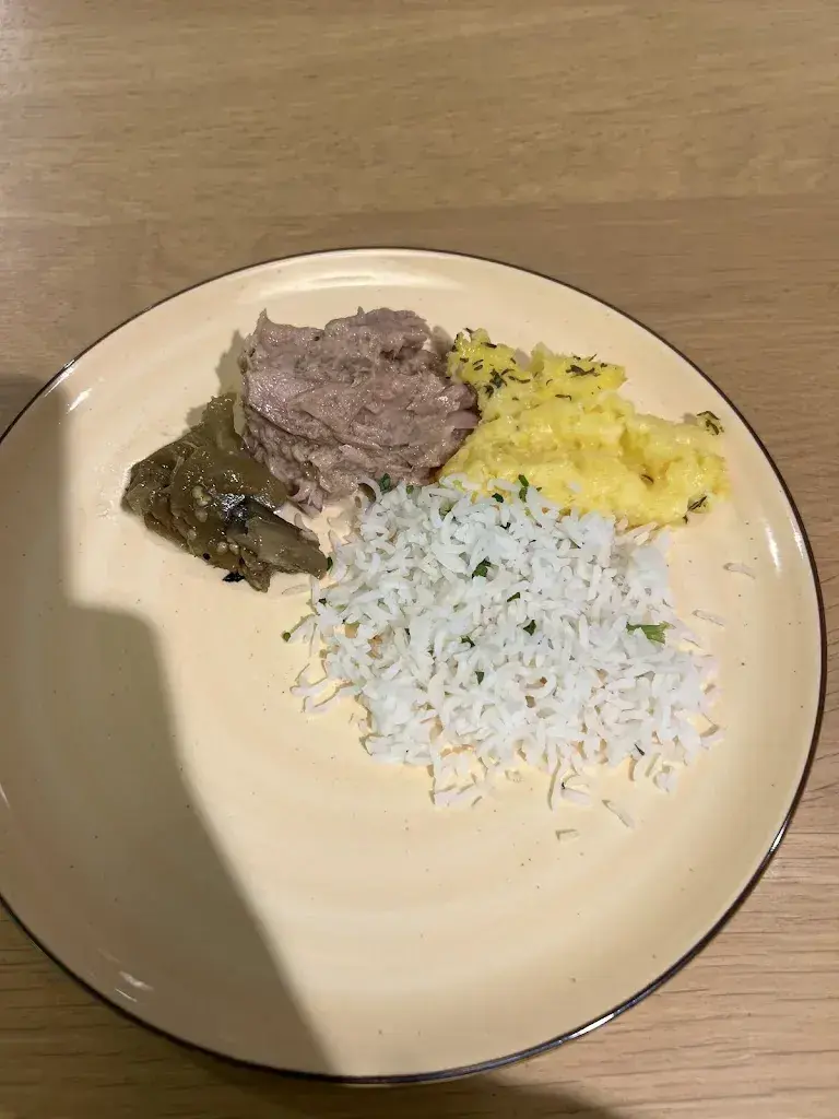 GR C_Migros-Restaurant - Spiez - Terminus_Spiez_reseña