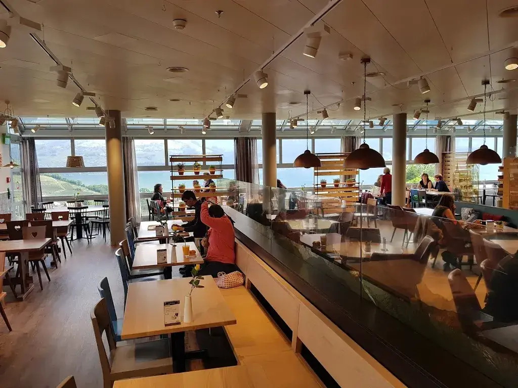 Migros-Restaurant - Spiez - Terminus_Spiez_slider_image_1