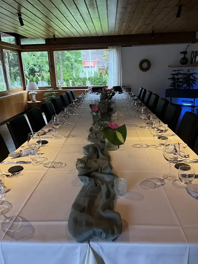 Yichao Jin_Hotel Restaurant Urweider_Innertkirchen_review