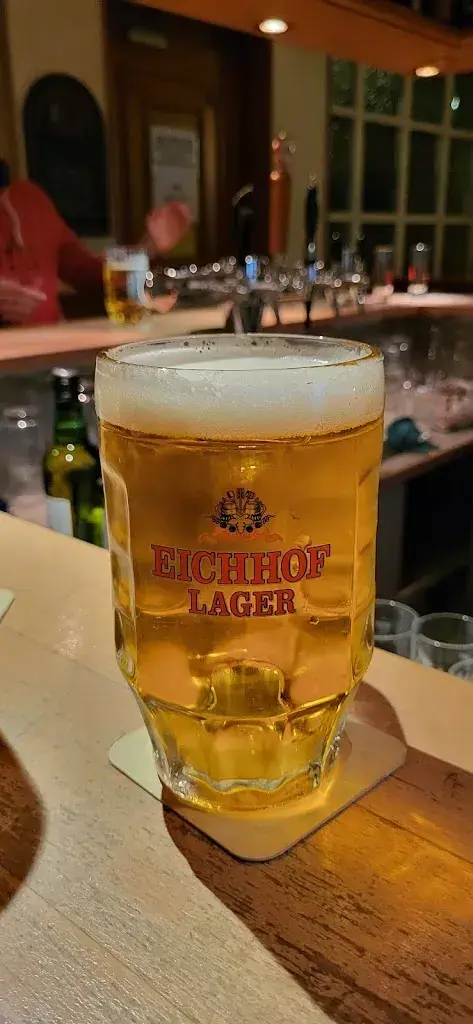 Magdalena Zięba_Ritzli-Pub_Innertkirchen_avis