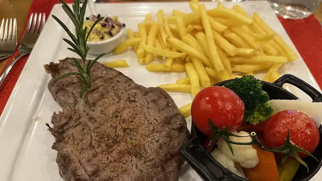 Manny Chavez_Restaurant Obermatt_Ergisch_review