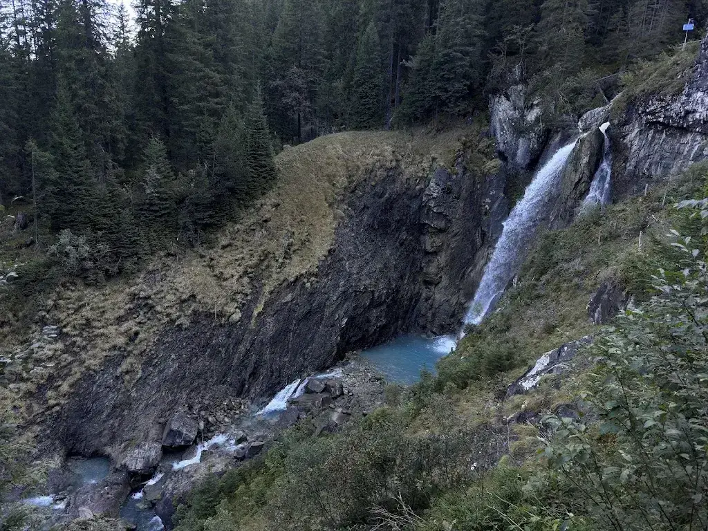 Mika Alessandro de Jong_Gletscherschlucht Rosenlaui (Ende)_Schattenhalb_review