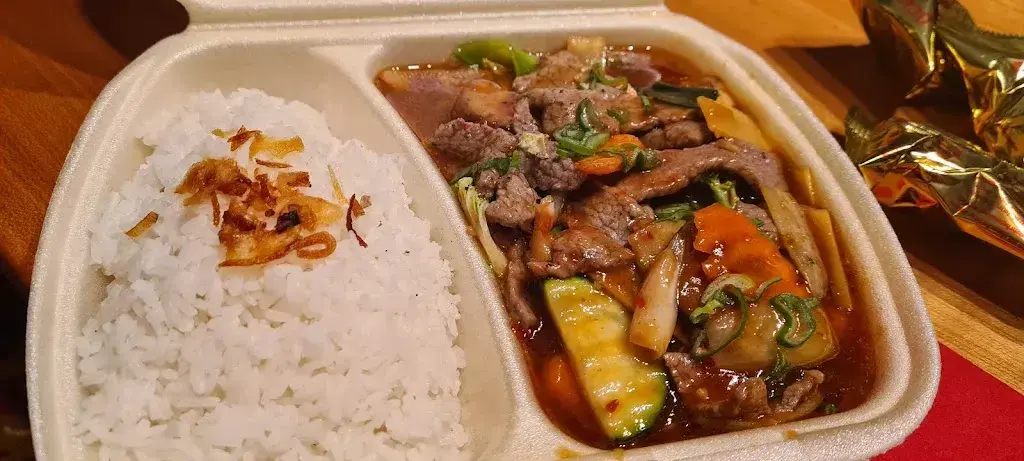 M. Long_Dinh Residence Restaurant_Zweisimmen_review