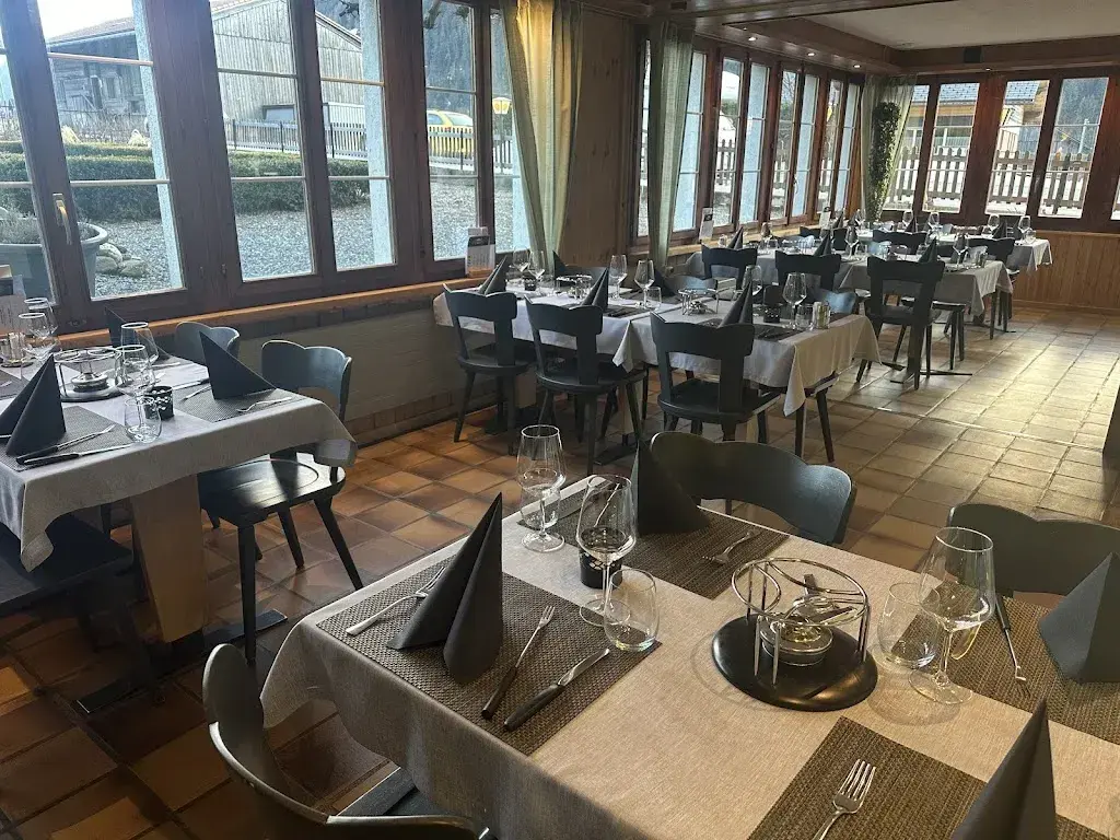 Restaurant Kreuz in Matten_St. Stephan_slider_image_1