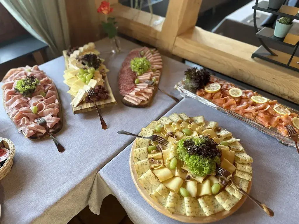 Restaurant Kreuz in Matten_St. Stephan_slider_image_3