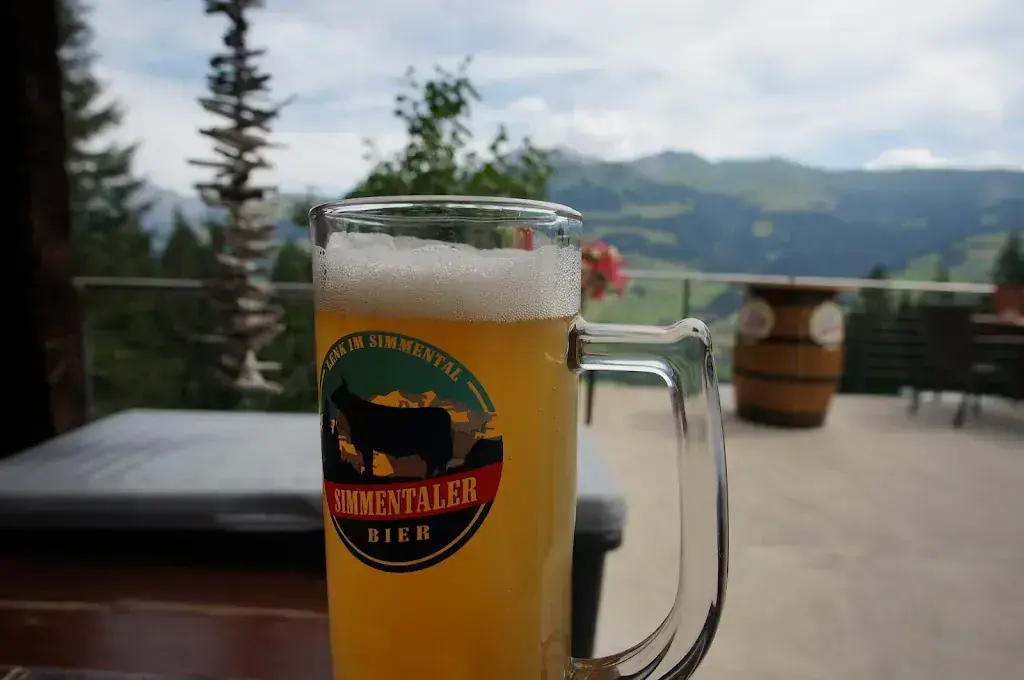 Jesse Kershaw_Wallegg-Stube_Lenk_review