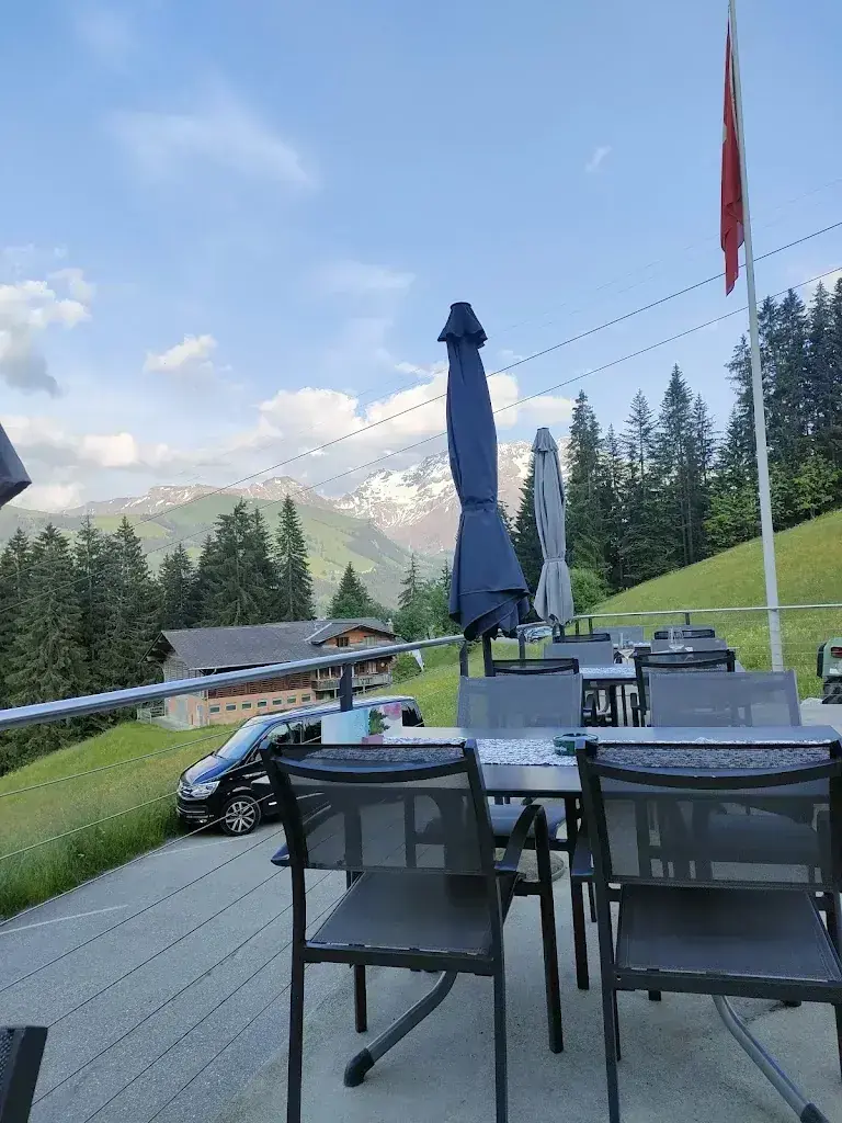 Wallegg-Stube_Lenk_slider_image_1