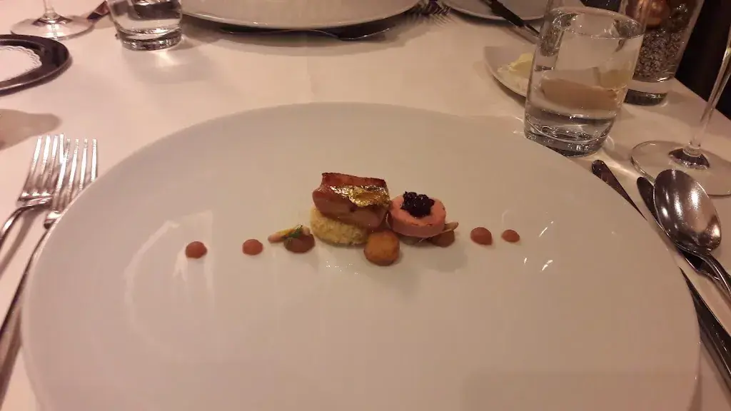 Suleyman Ozkan_Restaurant Spettacolo - by Lenkerhof_Lenk_review