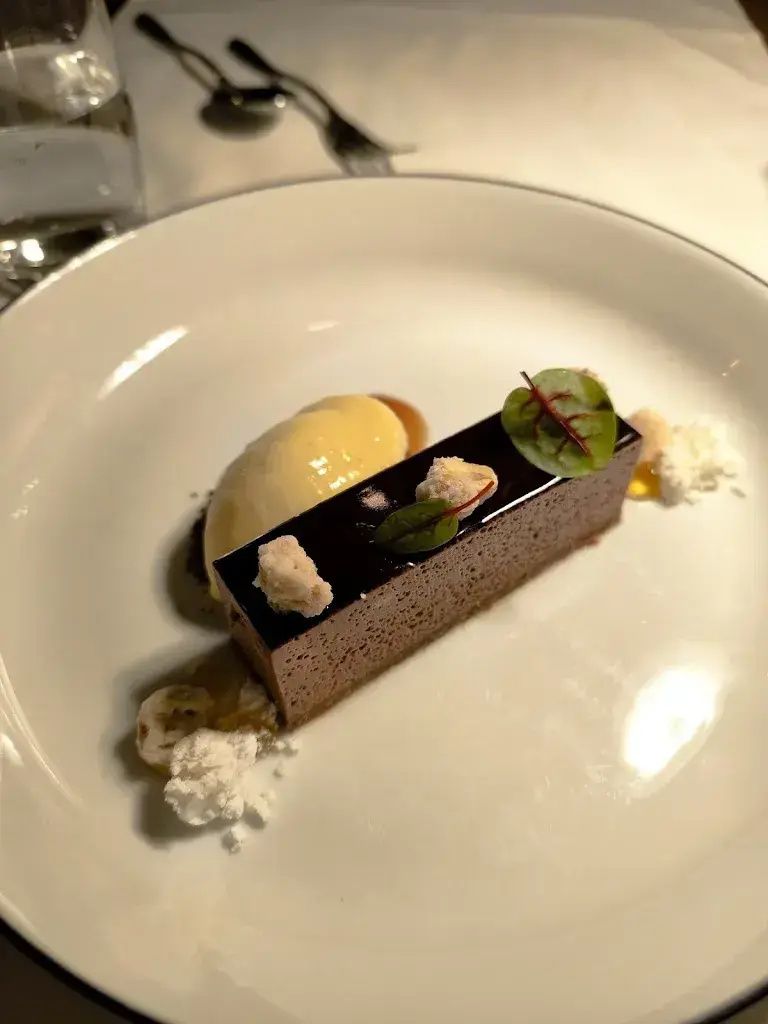 Malika Lamon_Restaurant Oh de Vie - by Lenkerhof_Lenk_review