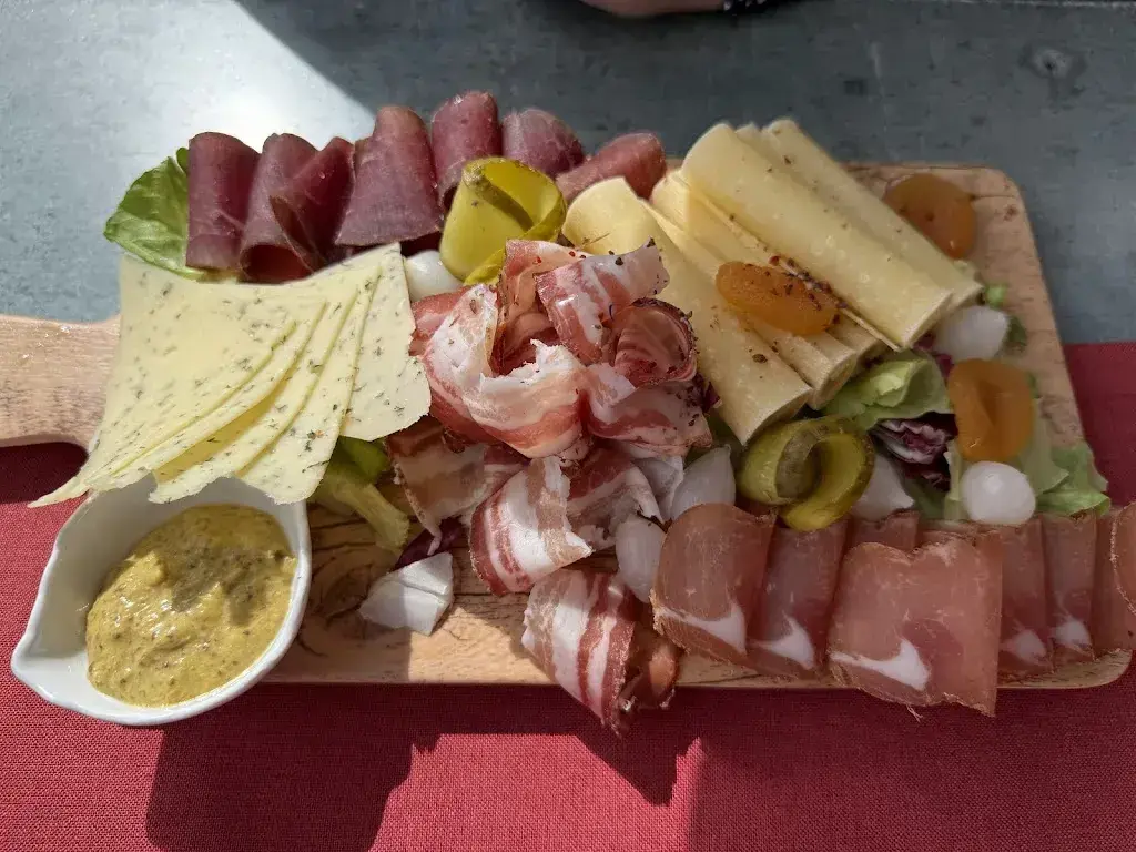 Berghaus Leiterli_Lenk_slider_image_2