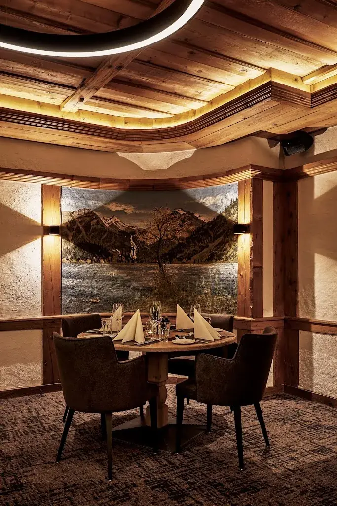 Restaurant & Sonnenterrasse Alpenland restaurant à Lauenen