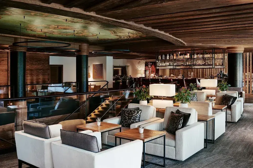 The Alpina Lounge restaurant à Gstaad