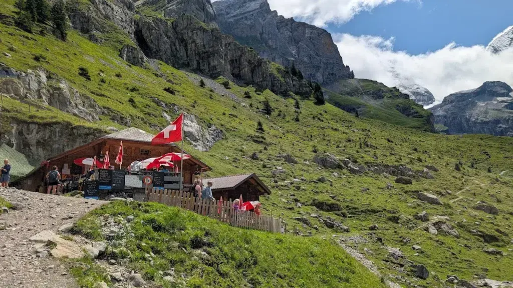 Roman P_Berghaus Unterbärgli_Kandersteg_review