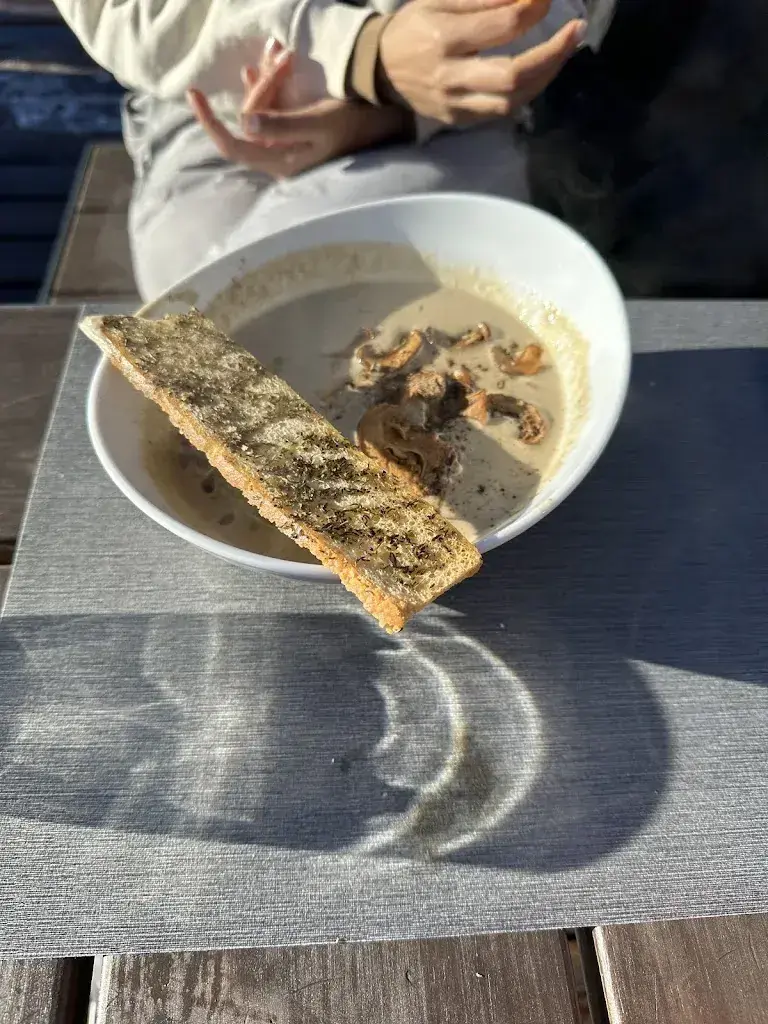 Menu_Bergrestaurant und Lounge Eggli Gstaad_Saanen_image_1