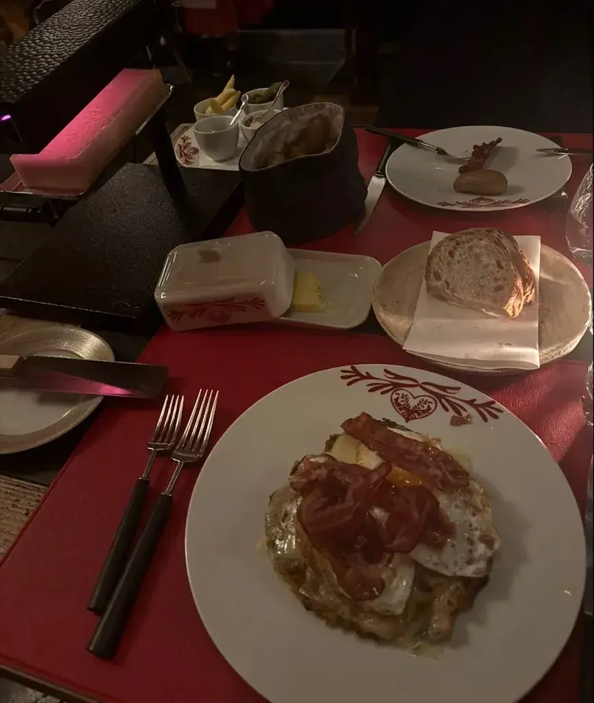 Marius Ledig_Swiss Stübli_Gstaad_review