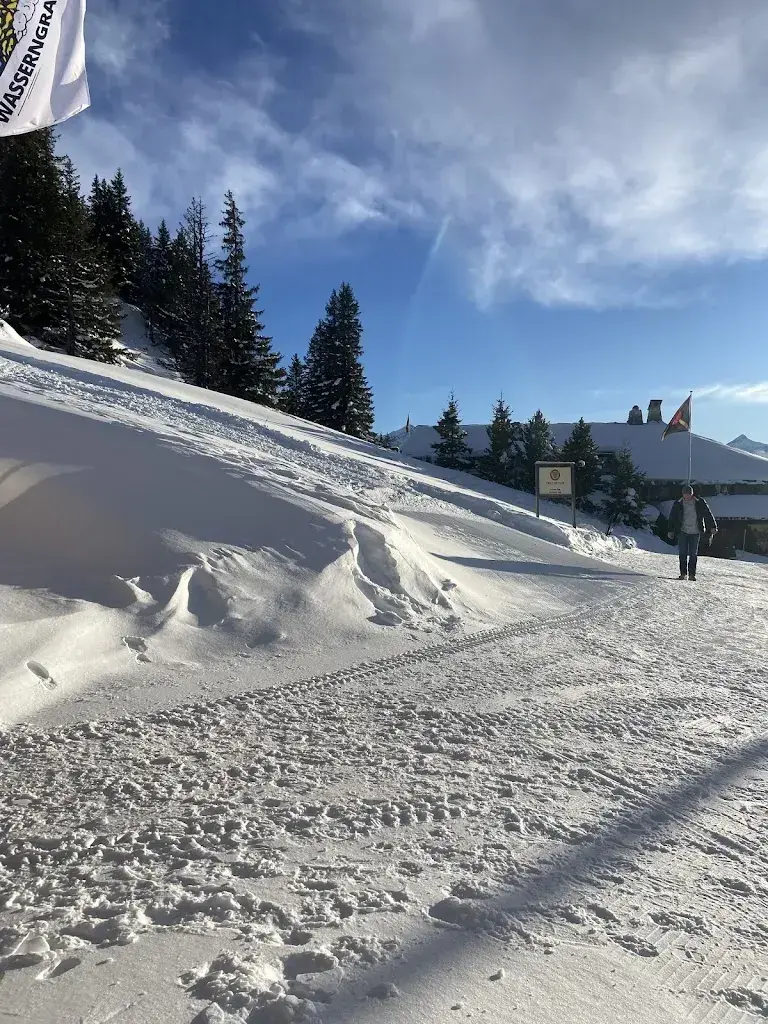 Eagle Ski Club_Gstaad_slider_image_2