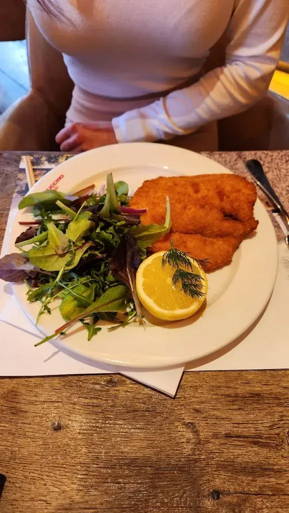 Carla Joao_Cappuccino Gstaad_Gstaad_reseña