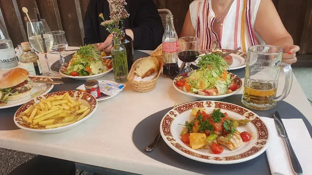 luli kasapi_Sunne-Stübli_Turbach_avis