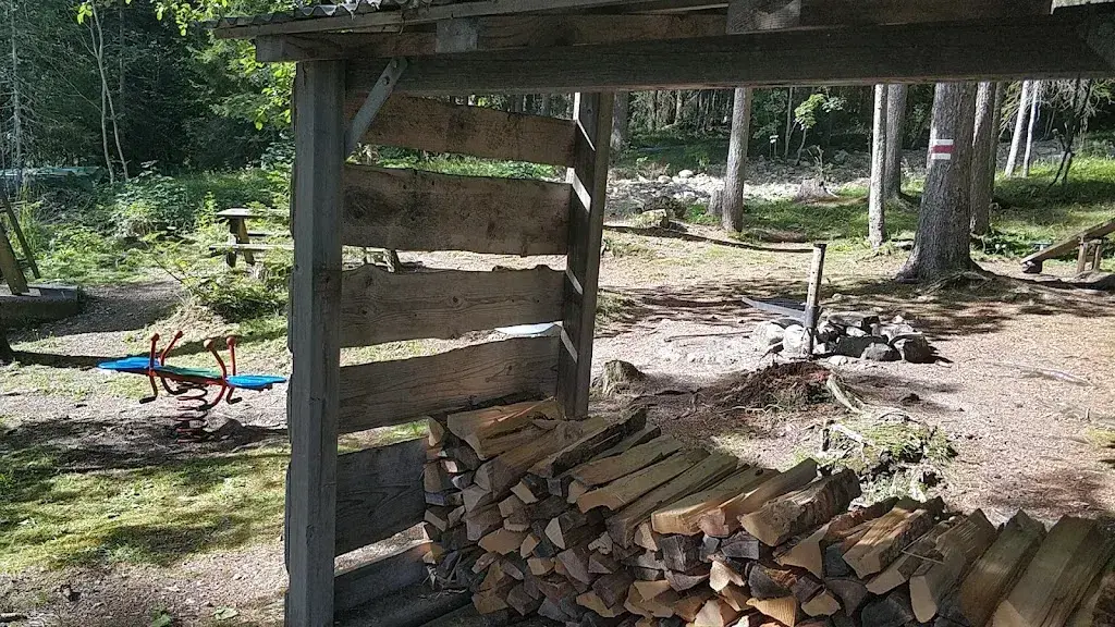 Turbach Picnic_Saanen_slider_image_2