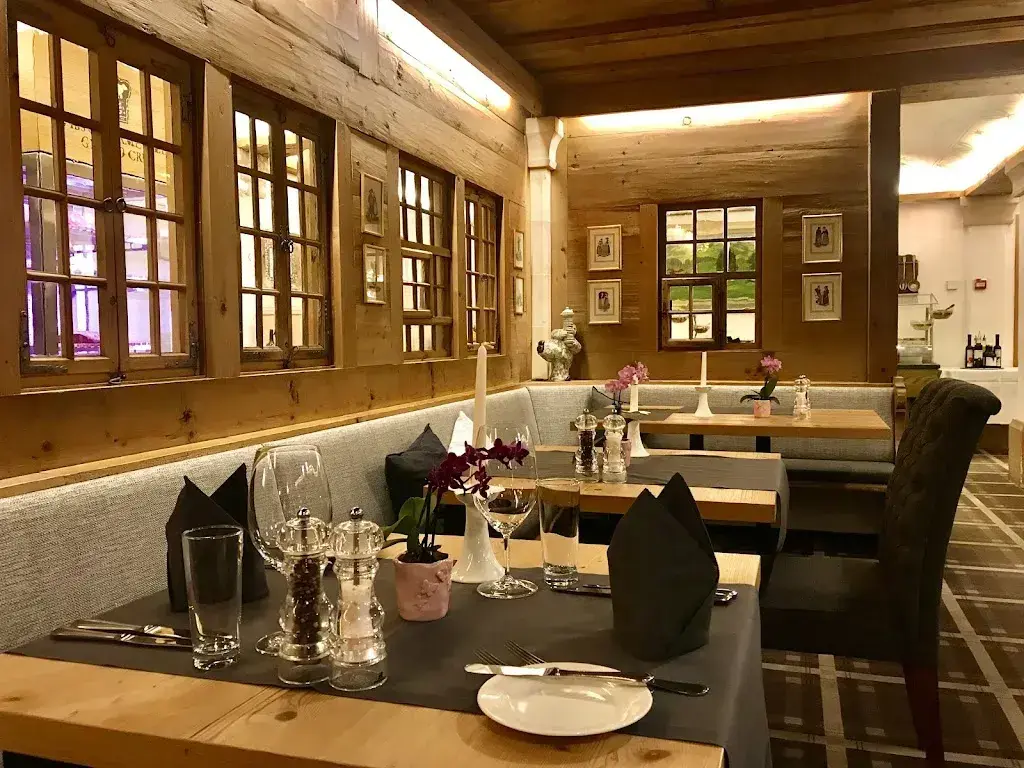 Belle Epoque restaurant in Saanen